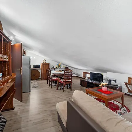 Casa Eleonora Feriehus *